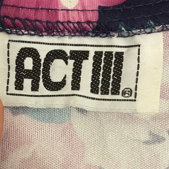 Vintage Act 111 shirt. Floral button up - Picture 4 of 4